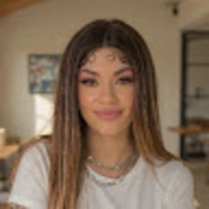 Meet your Posher, Elda